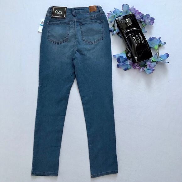 Dollhouse NWT Curvy High Rise Skinny Jeans Juniors/Women 9/10 - Picture 6 of 10